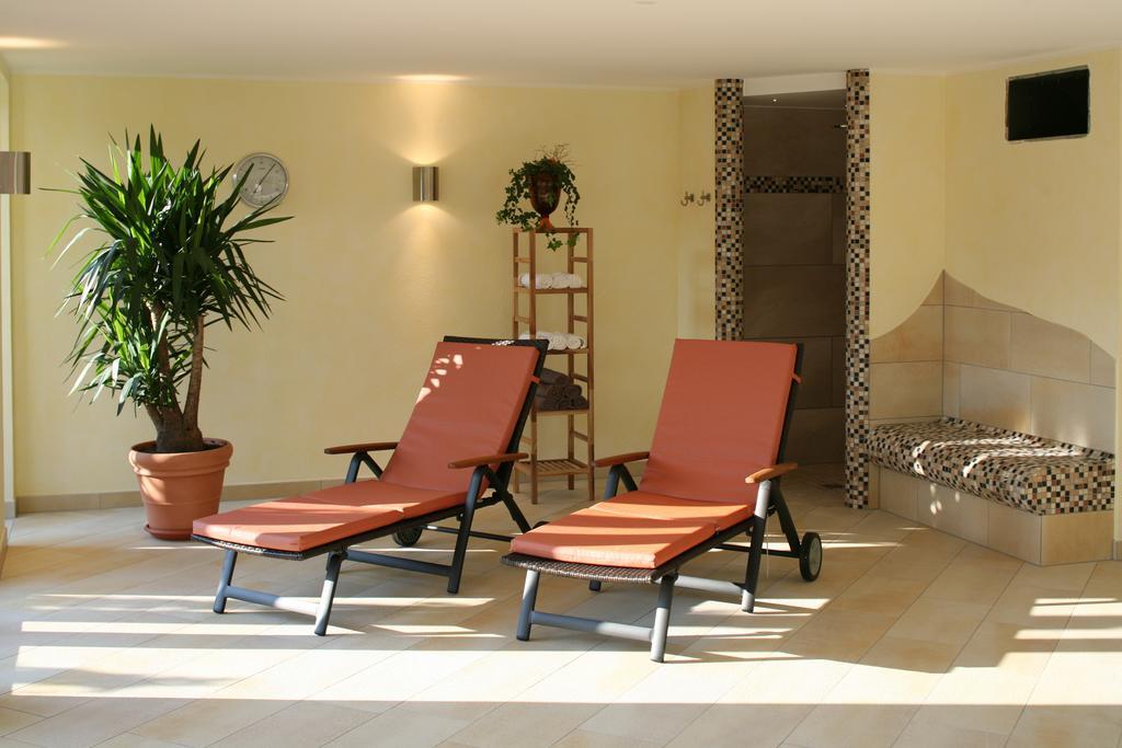 Landhotel Teuteberg Бад Аролзен Екстериор снимка