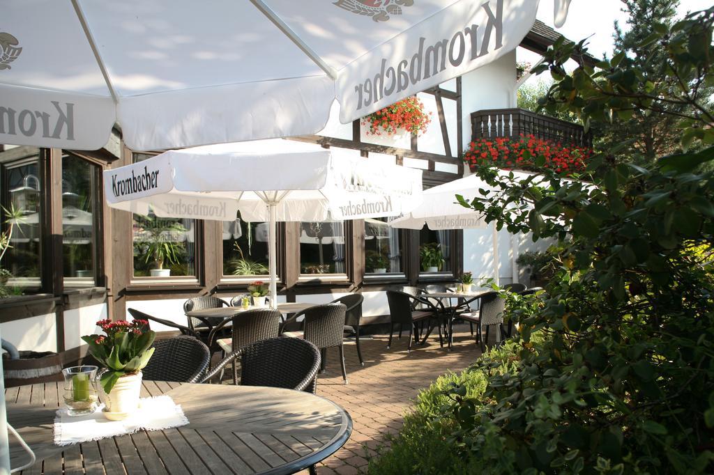 Landhotel Teuteberg Бад Аролзен Екстериор снимка