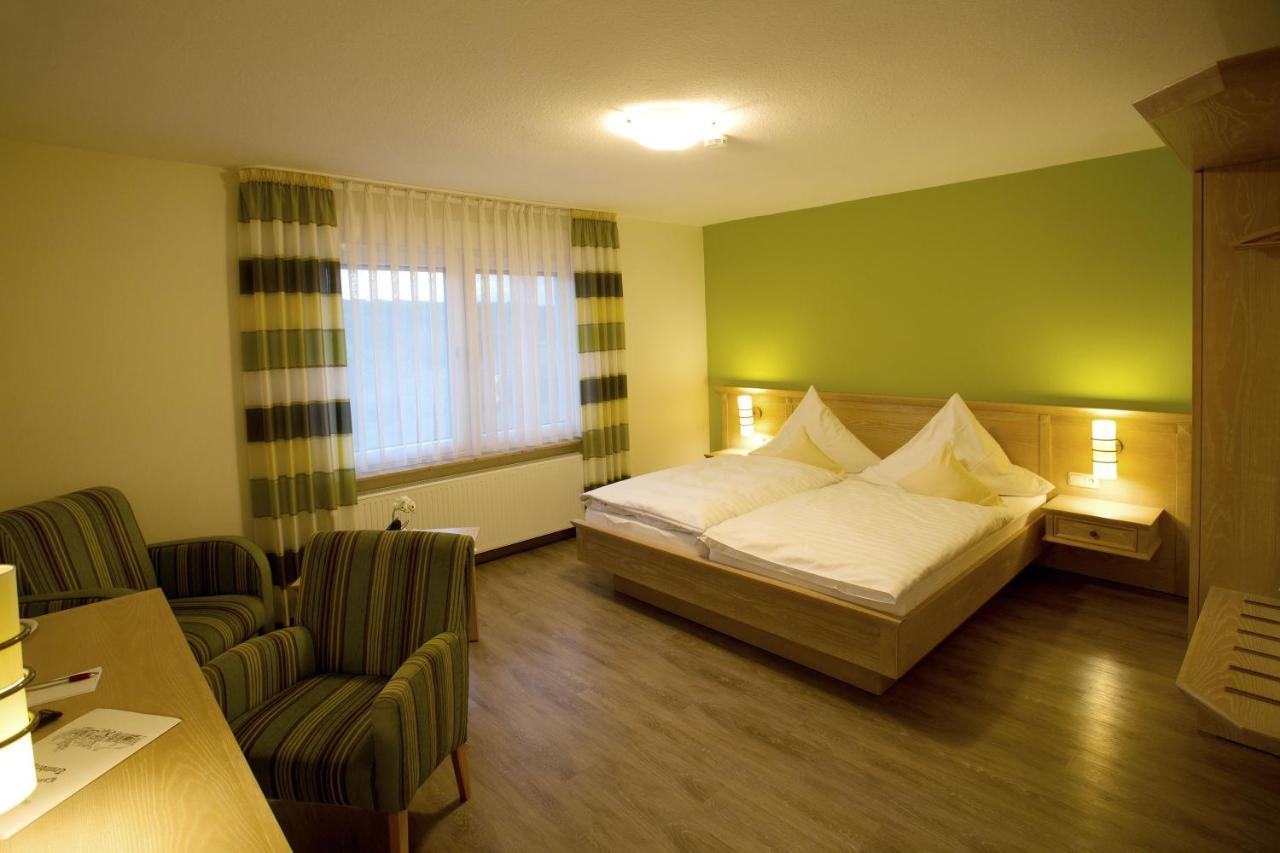 Landhotel Teuteberg Бад Аролзен Екстериор снимка