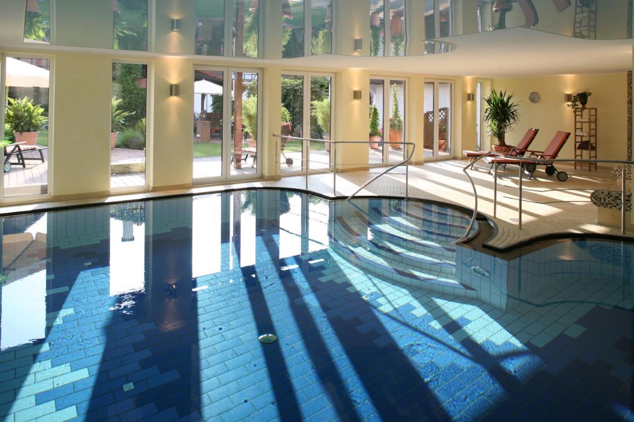 Landhotel Teuteberg Бад Аролзен Екстериор снимка
