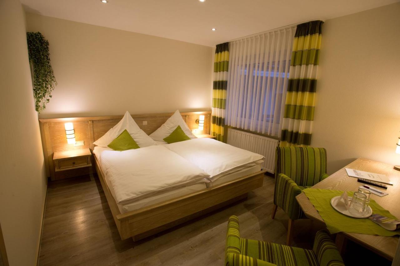 Landhotel Teuteberg Бад Аролзен Екстериор снимка