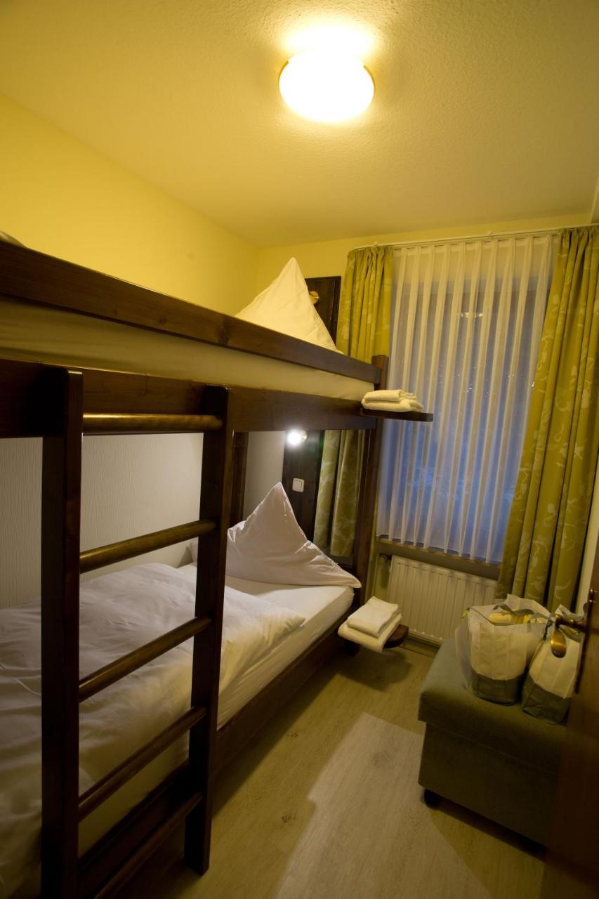 Landhotel Teuteberg Бад Аролзен Екстериор снимка