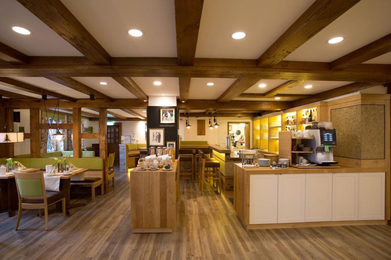 Landhotel Teuteberg Бад Аролзен Екстериор снимка