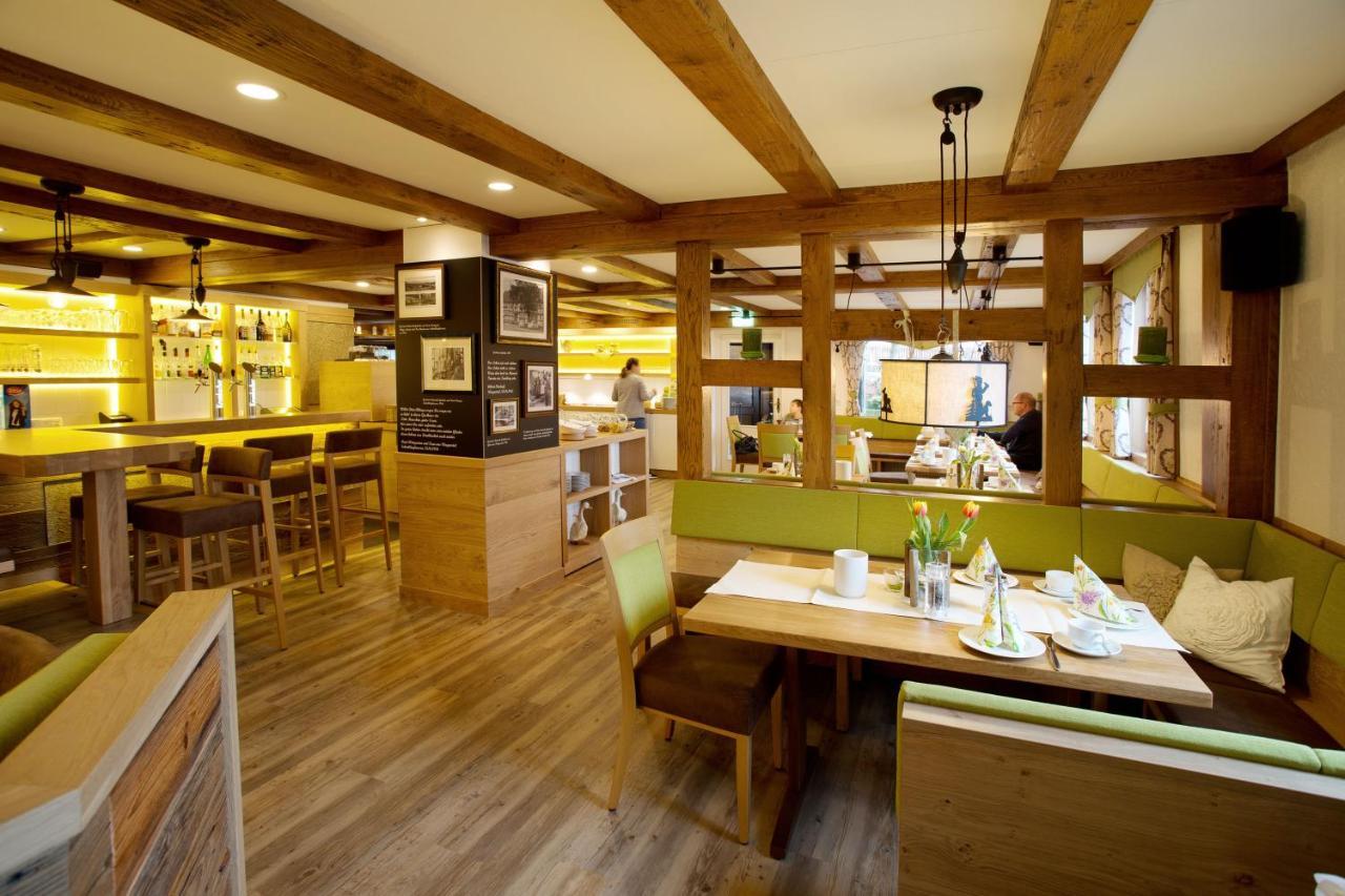Landhotel Teuteberg Бад Аролзен Екстериор снимка